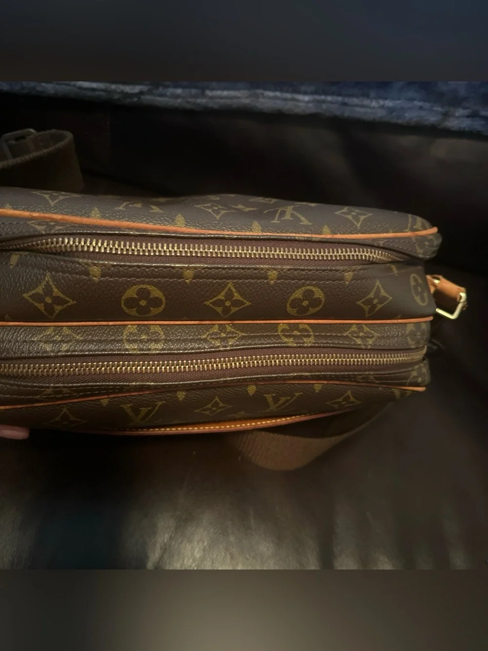Louis Vuitton Monogram Reporter PM Crossbody Messenger Bag